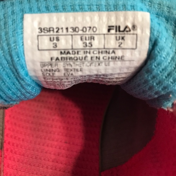 Fila’s Girls’ Tennis Shoe - Picture 8 of 8