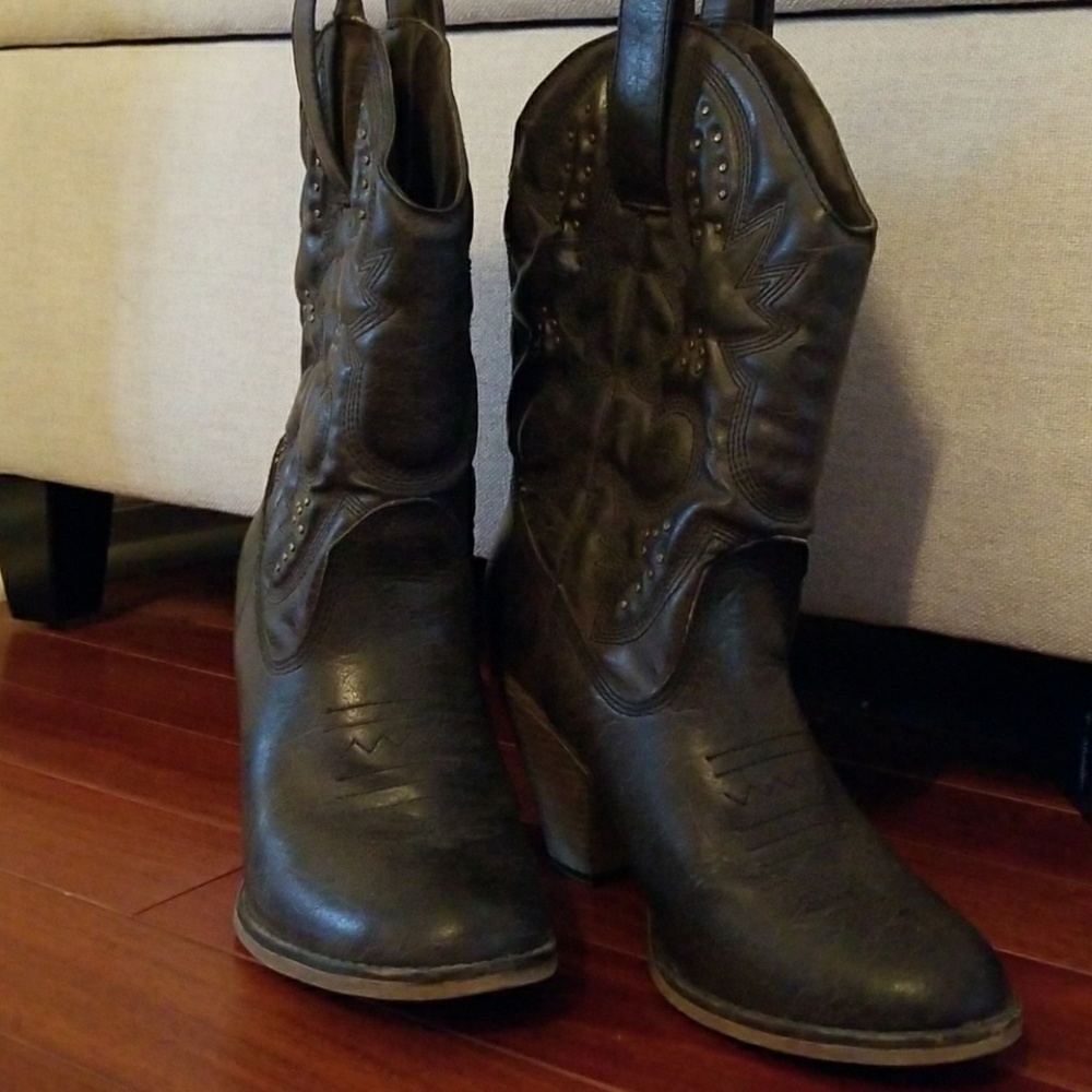Western Boots Size 7.5