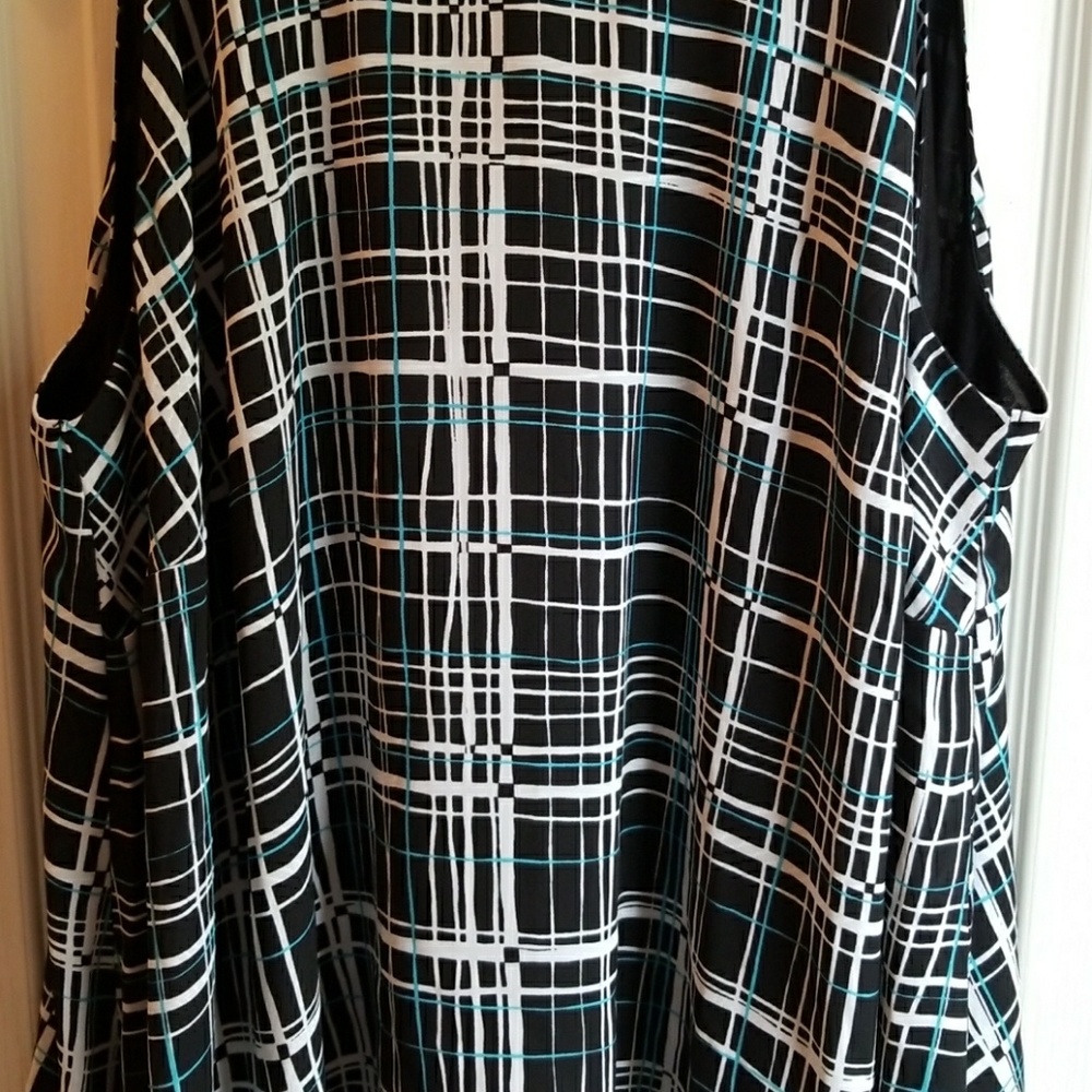 NWT WORTHINGTON WOMAN TANK TOP