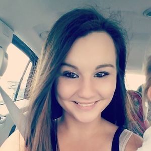 Meet your Posher, Michaela