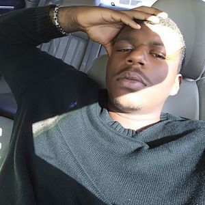 Meet your Posher, Zay