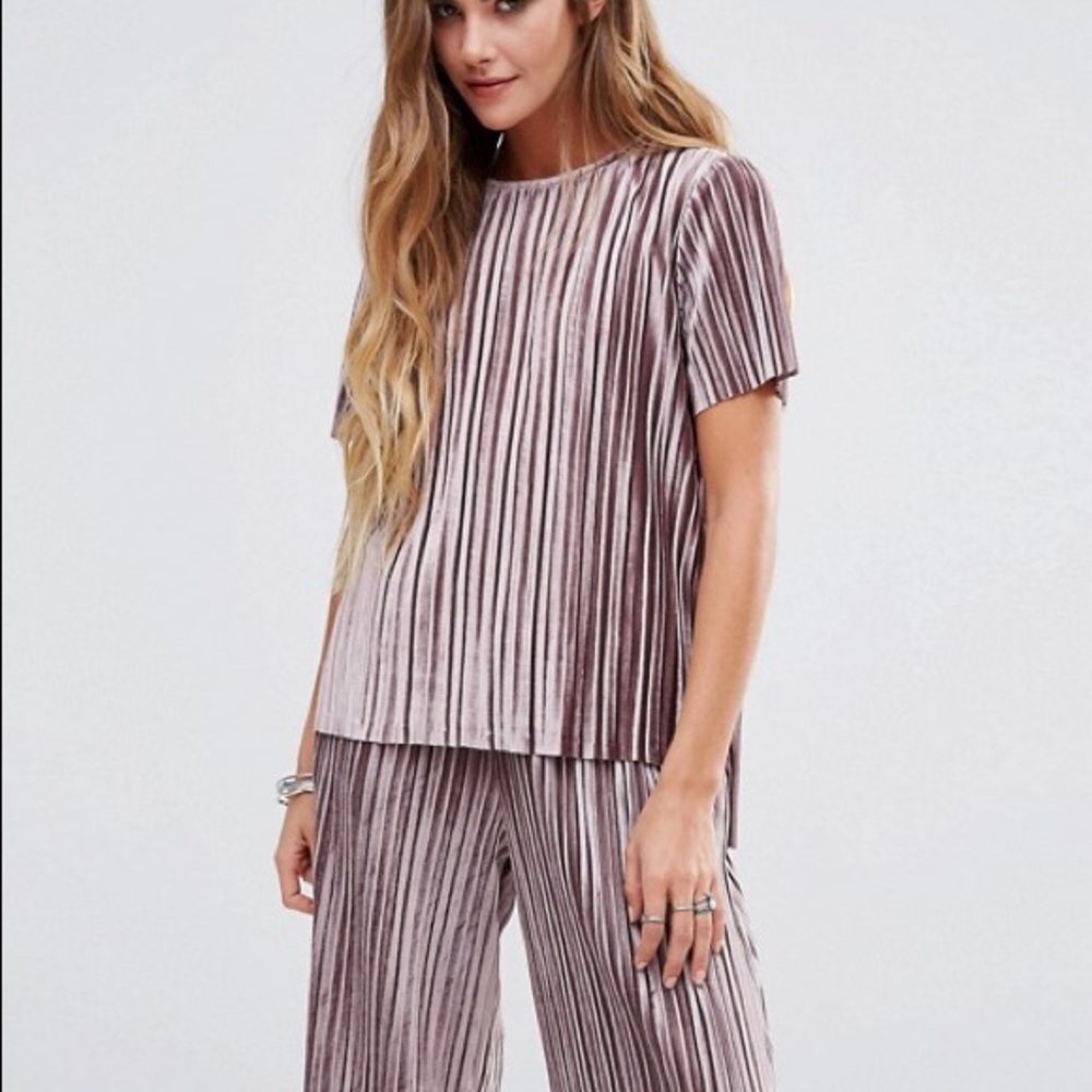 Glamorous purple velvet tshirt