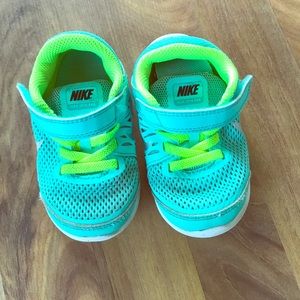 Toddler Nike shoes