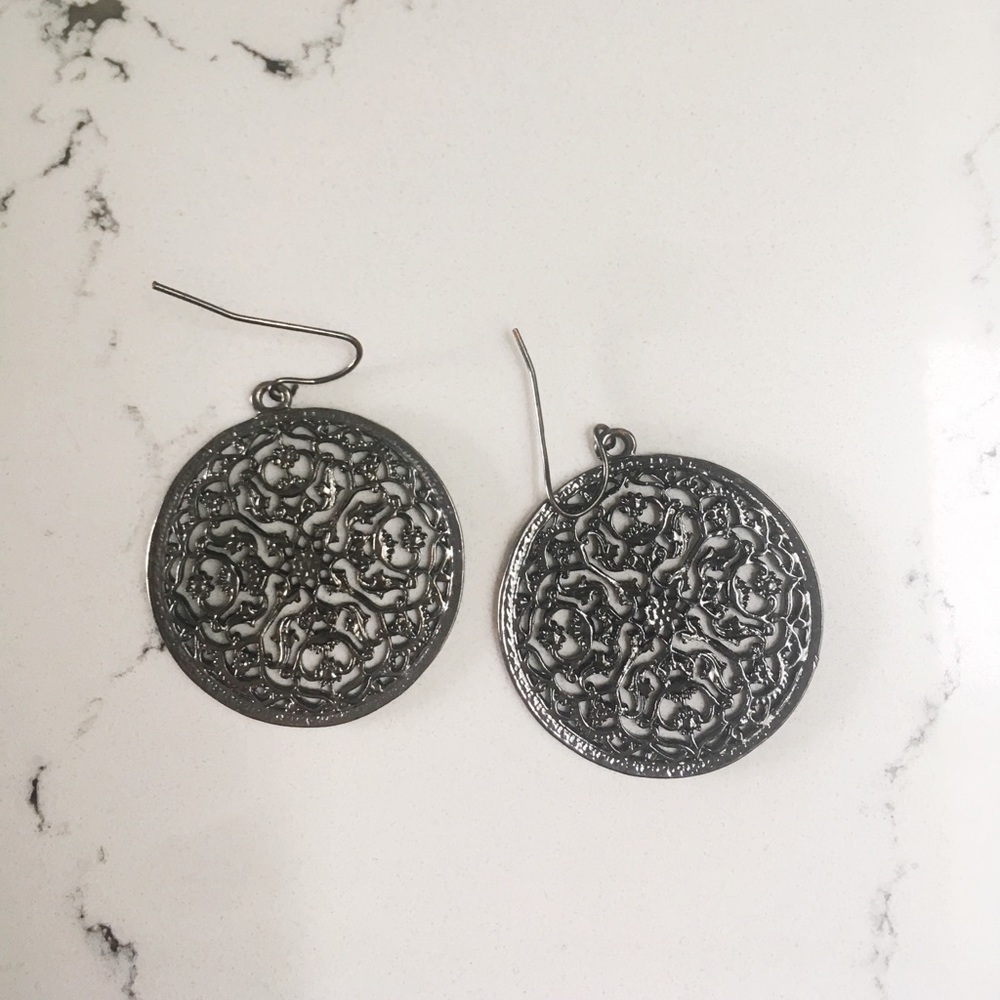 Express medallion earrings