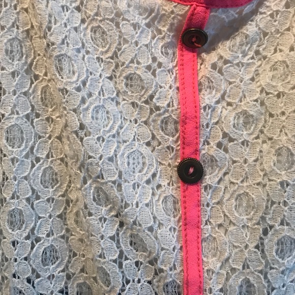 Crop top - Picture 2 of 3