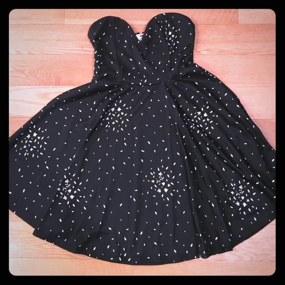 Strapless sundress