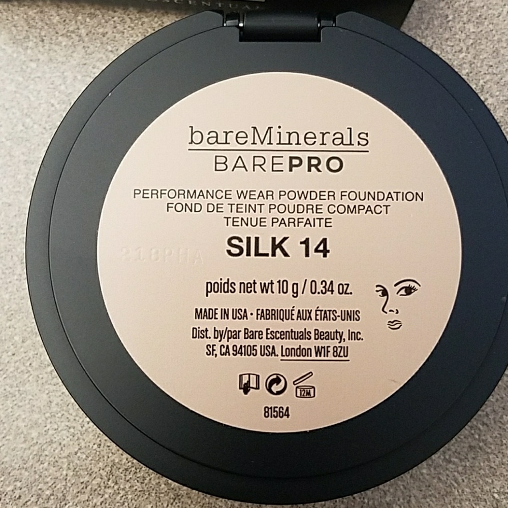 BarePro Foundation in Silk 14