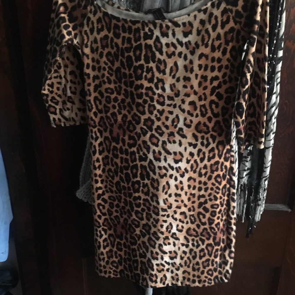 cheetah print dress/ long shirt with leggings.