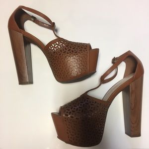 Jessica Simpson Heels
