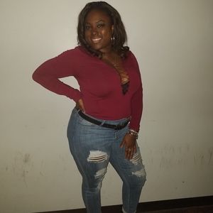 Meet your Posher, April