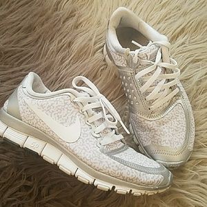 NIKE 5.0 SNEAKERS