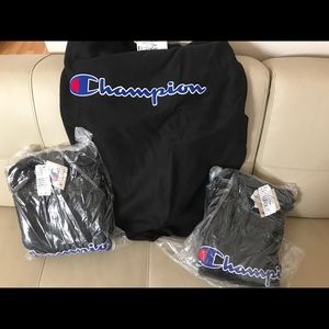 BRAND NEW CHAMPION pullover sweatshirt