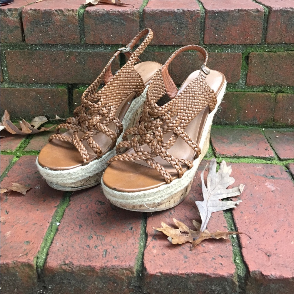 Brown cork wedges