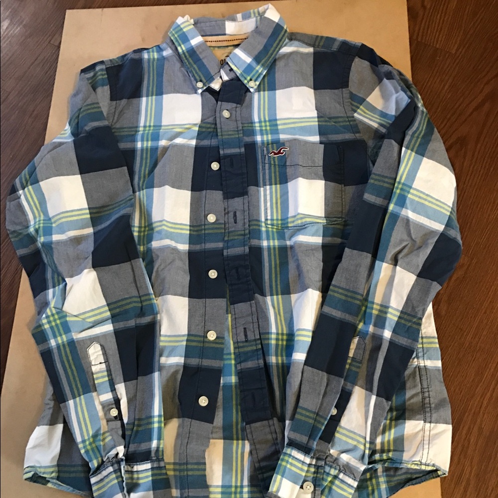 Hollister Plaid Button-Up Shirt