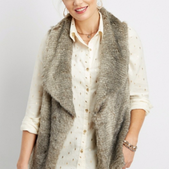 faux fur vest - Picture 2 of 4
