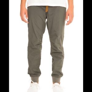 Adidas SP Luxe Woven Pant (jogger)