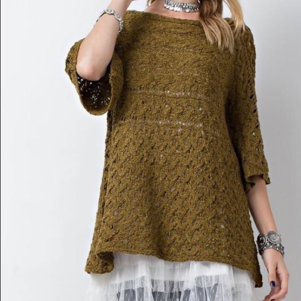 Oversized Light Knit Sweater In Light Olive - Picture 2 of 4