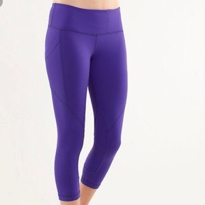 Lululemon luon crop leggings