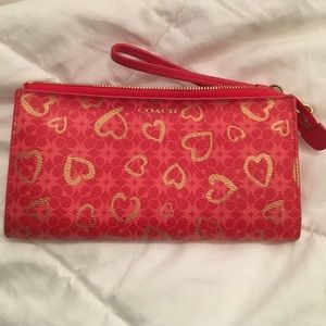 Wristlet wallet
