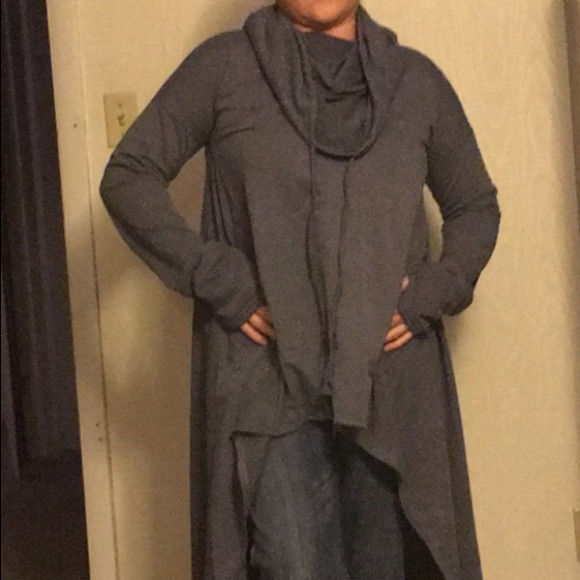 FLASH SALE A New, Warm, long hoody with pockets L - Picture 3 of 7