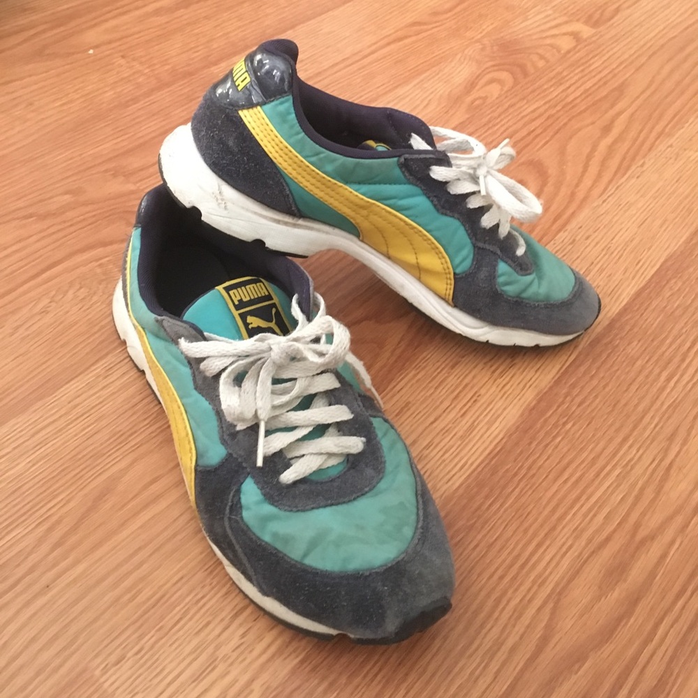 RARE Retro PUMA Running Shoes DISCONTINUED!!!