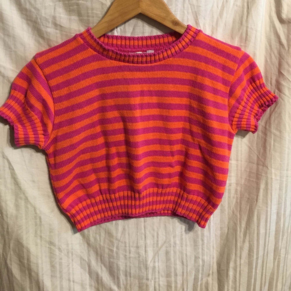 Funky midriff sweater