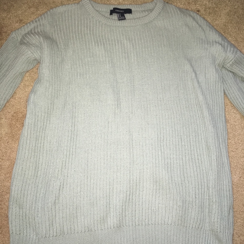 Sweater - Picture 1 of 2