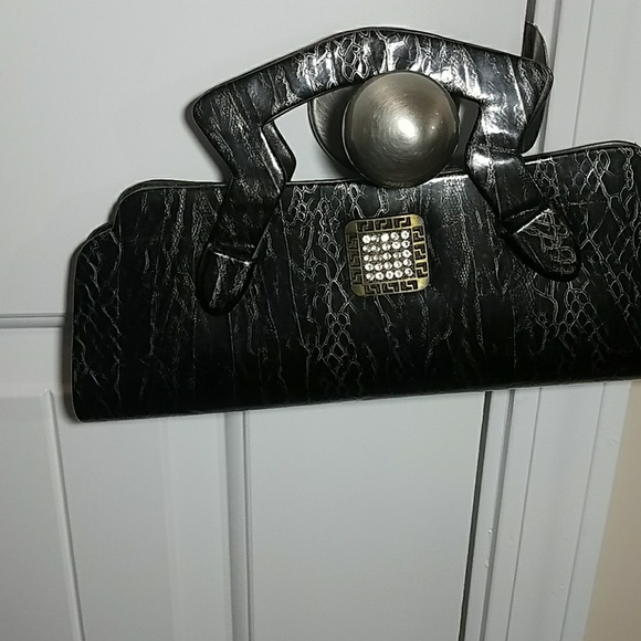 Purse - Picture 3 of 3