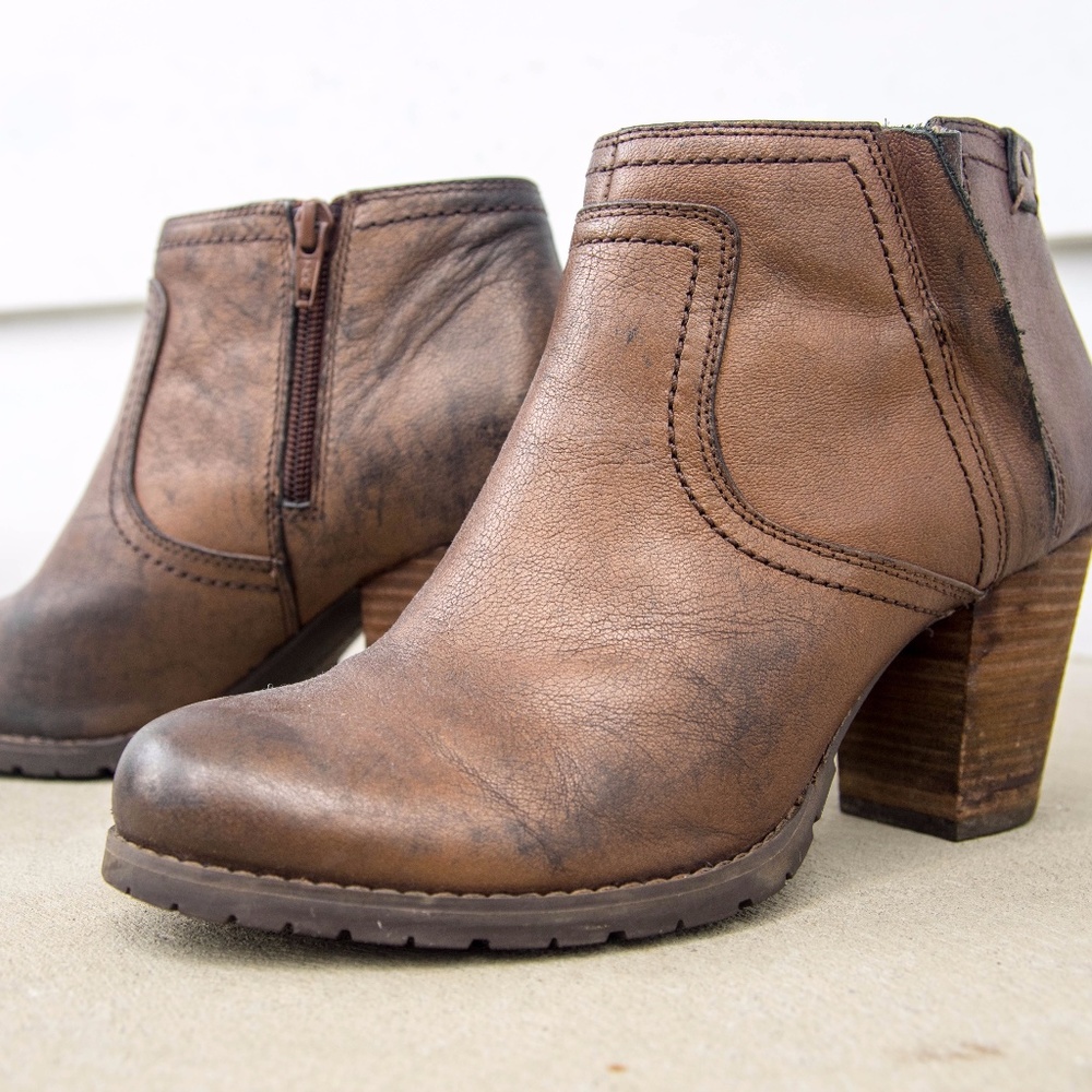 Clark's Mission Halle Ankle Boots, Leather