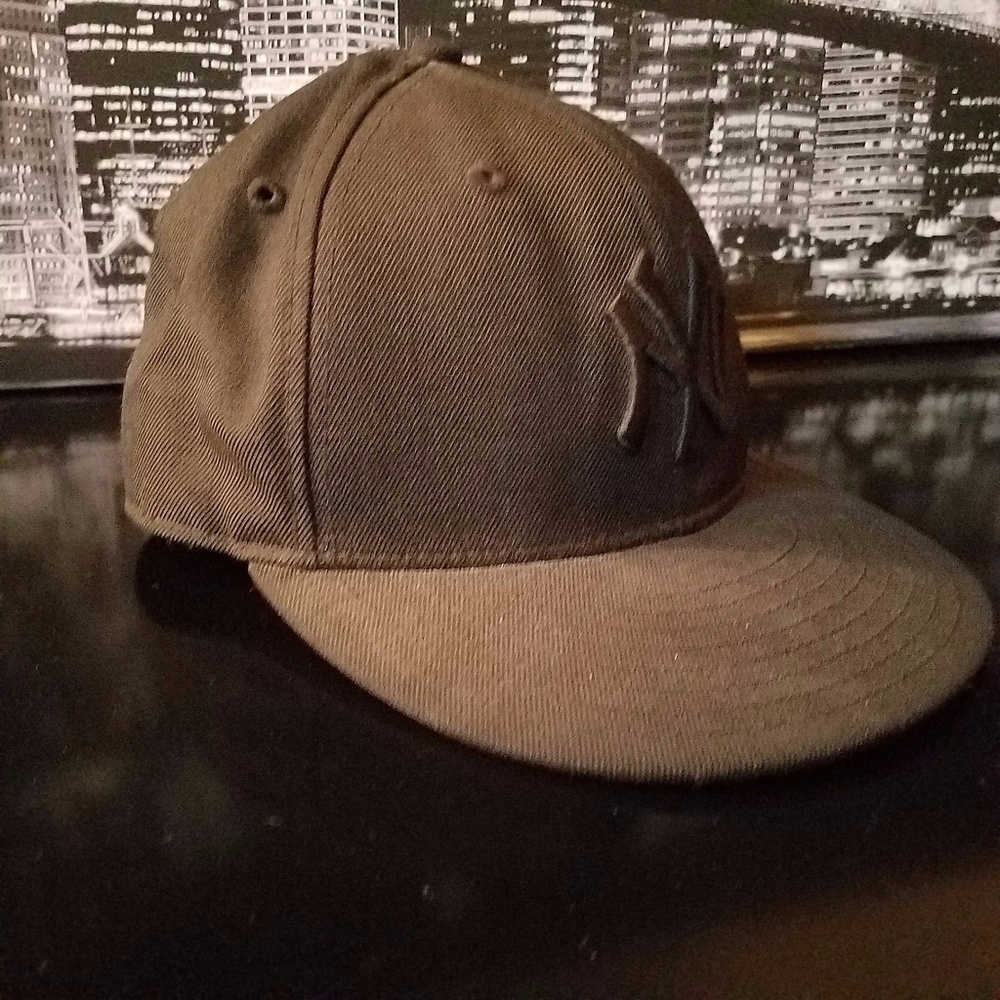 New York Yankees fitted cap