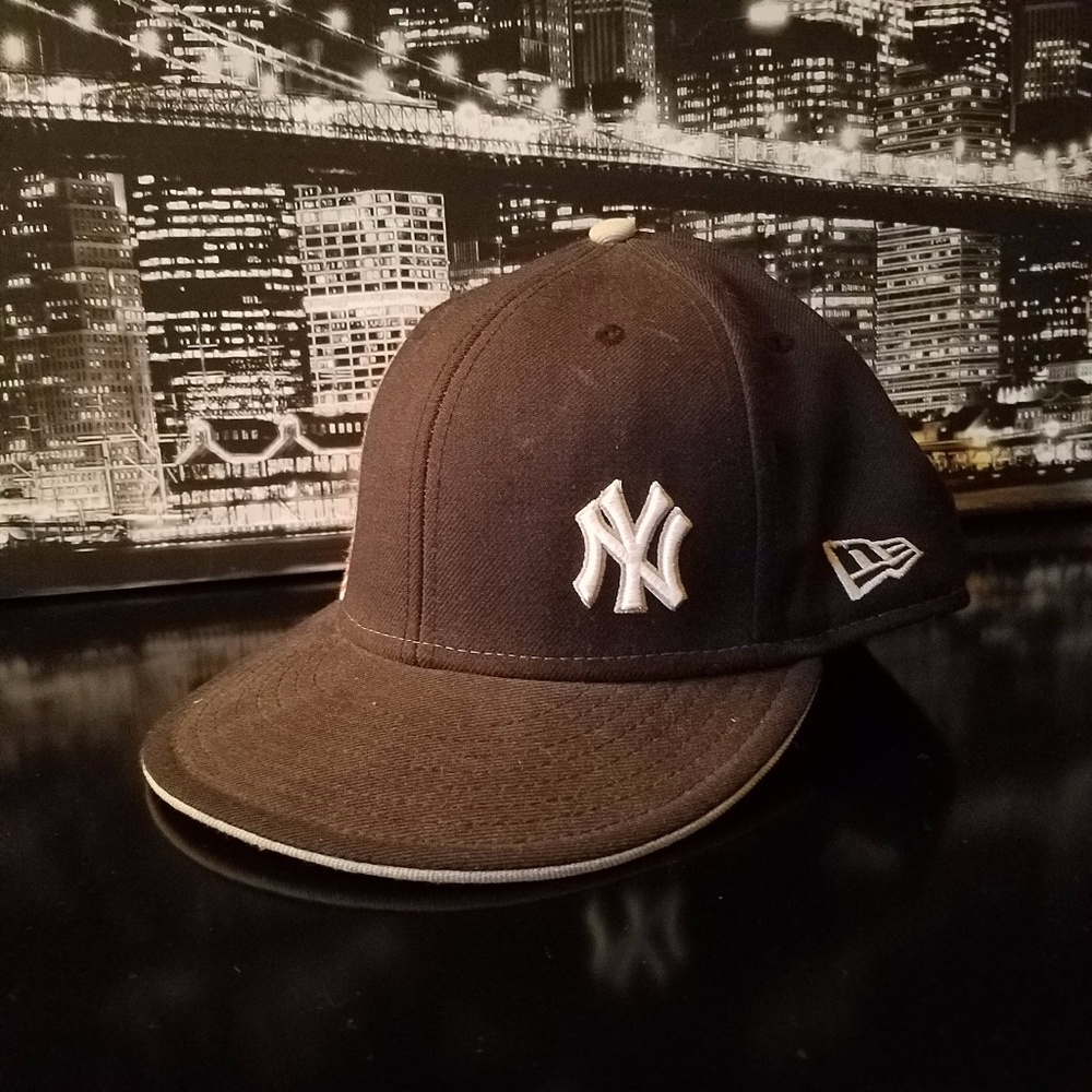 New York Yankees fitted cap