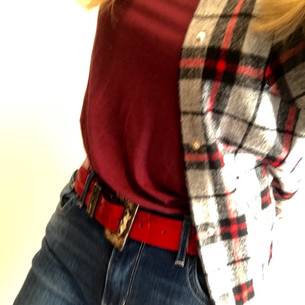 Handcrafted dark red leather belt, size medium💖