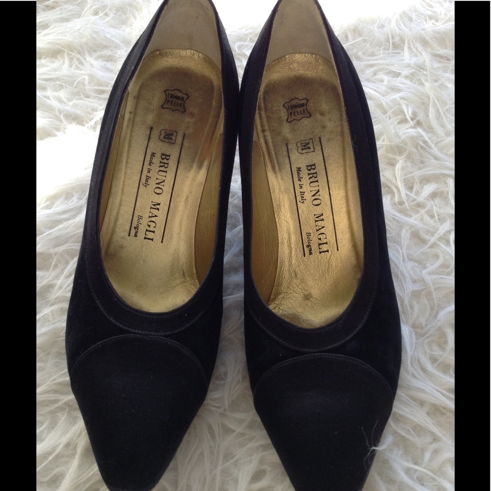Bruno Magli Velvet heel
