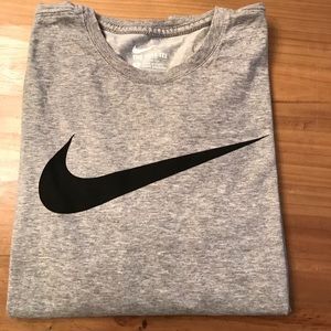 NIKE dri-fit long sleeve tee