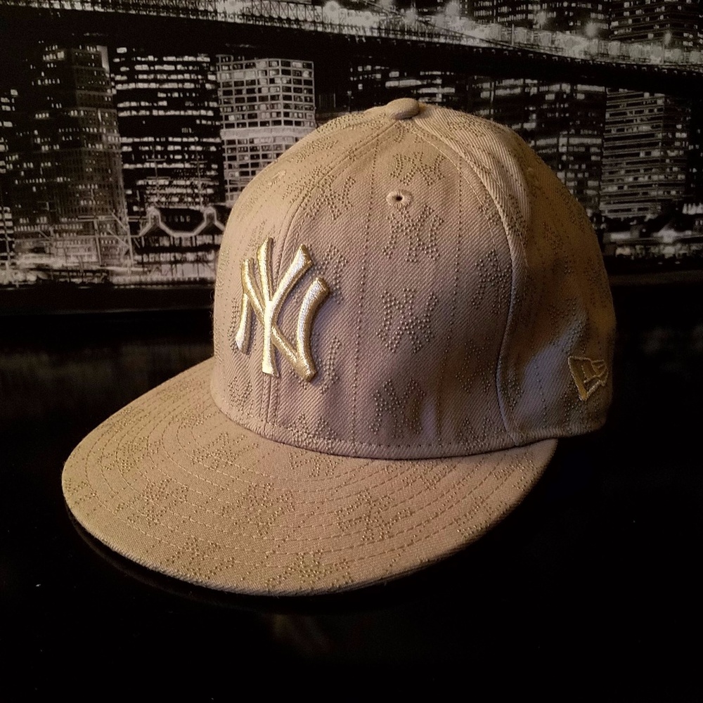 New York Yankees fitted cap