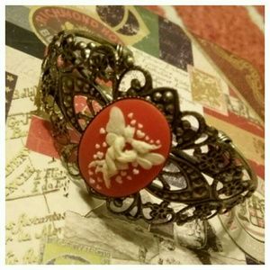 Kissing Fairies Cameo bracelet