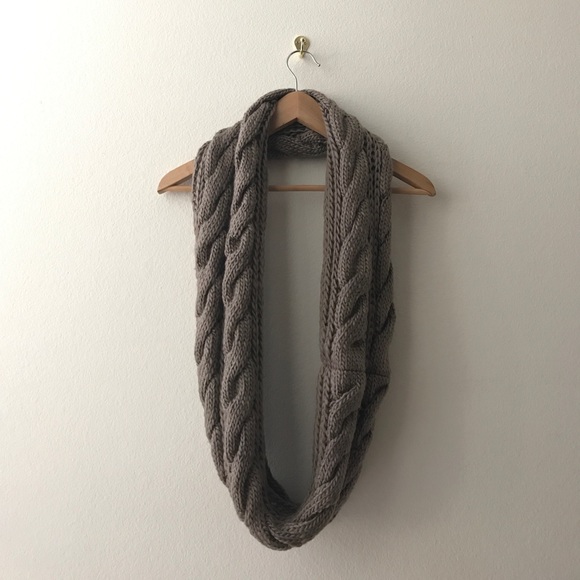 💧LAST/1💧Olive Chunky Scarf - Picture 3 of 5