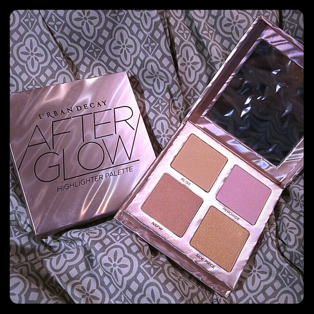 After Glow Highlighter Palette