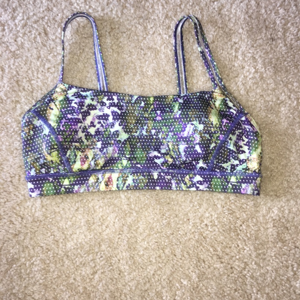Lululemon bra size 10