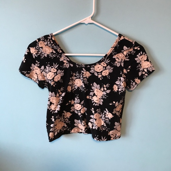 casual crop top - Picture 1 of 1