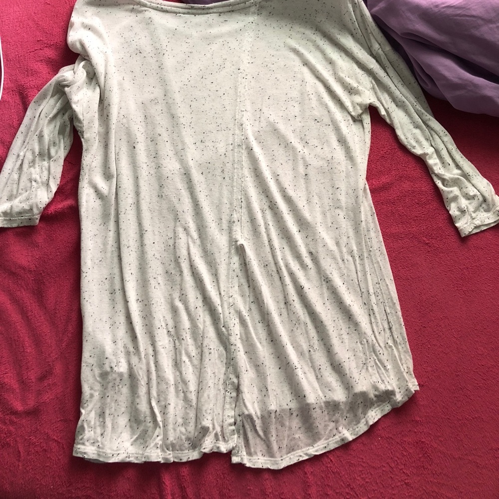 Loose Metaphor shirt in size XL used once - Picture 4 of 4