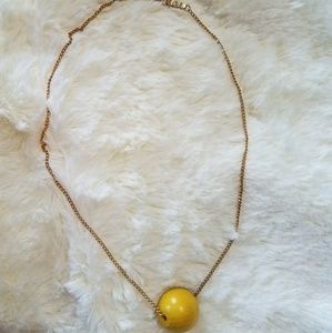Vintage gold necklace w/yellow wood pendant