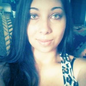 Meet your Posher, Alicia