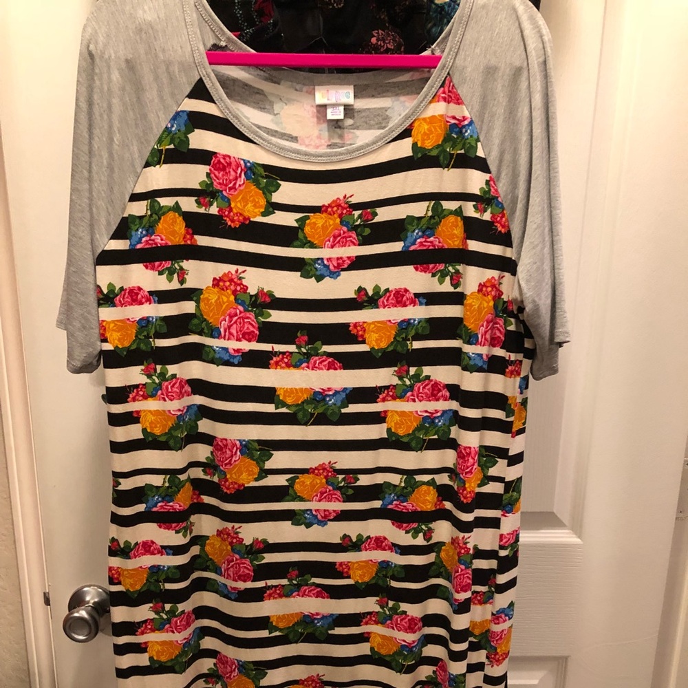 LuLaRoe Julia “THE Julia” 3XL Striped Floral NWT