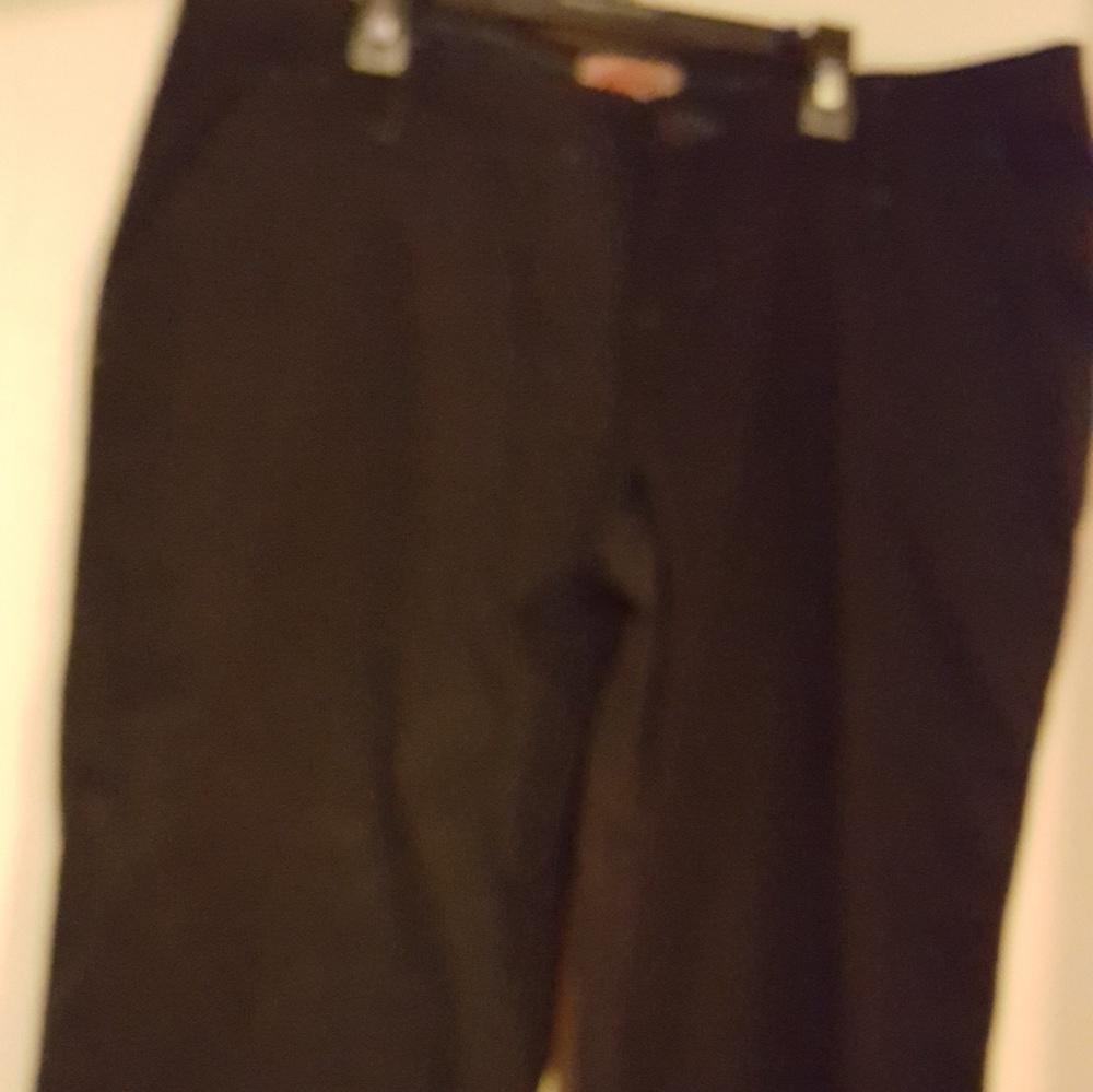 black capris - Picture 2 of 4