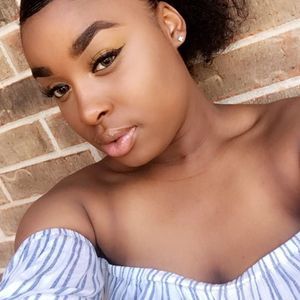 Meet your Posher, Earlisha