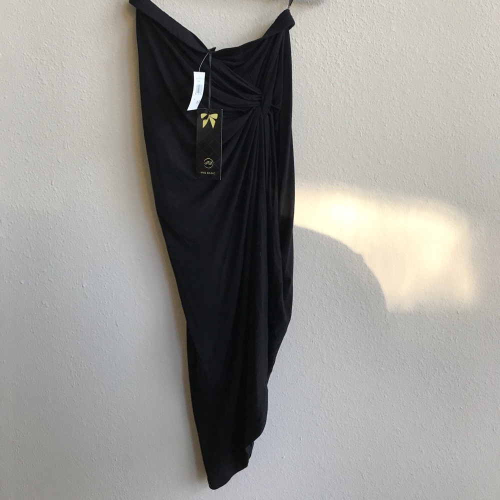 Skirt woman size L color black.