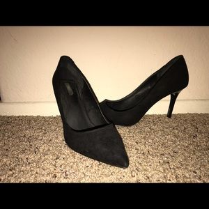 New high heels shoes black