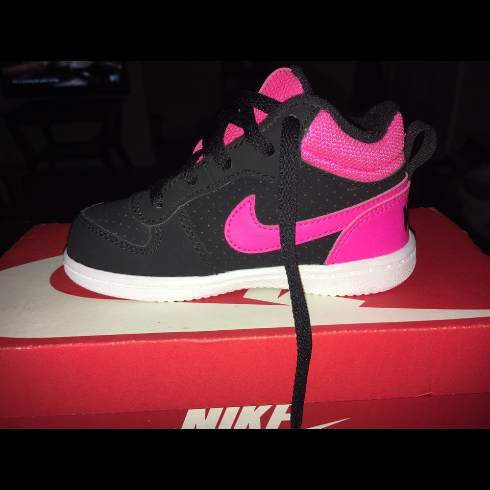 **SOLD**Toddler Girl High Top Nikes