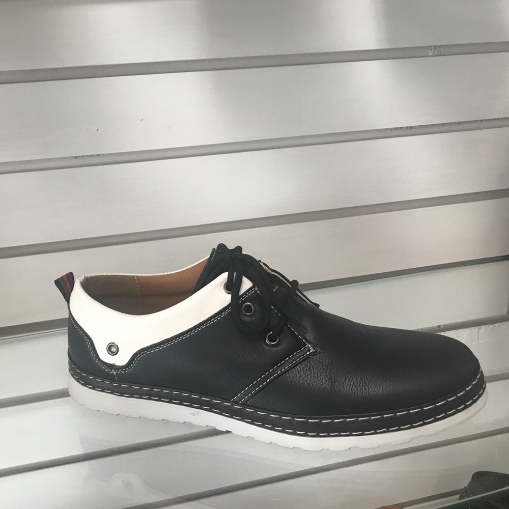 Men’s shoe